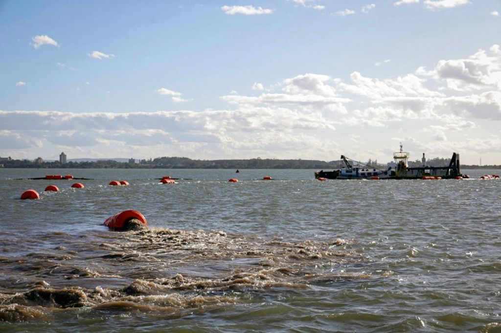 Guaíba atinge cota de alerta em Porto Alegre com projeções descartando inundação