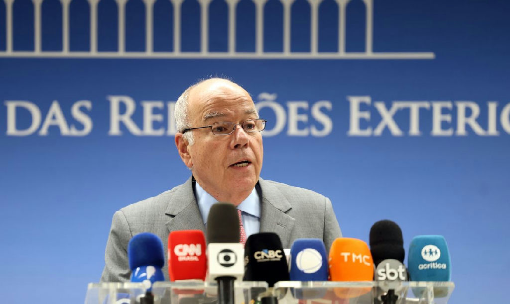 Mauro Vieira critica exigências dos EUA e aponta tentativa de capitulação brasileira