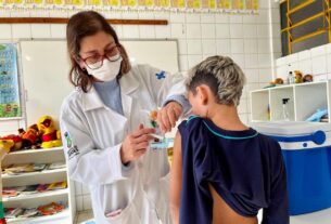 Equipes de saúde intensificam vacinação contra a gripe nas escolas de Canoas