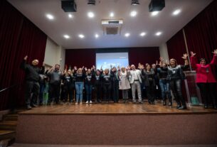 Servidoras do CRAS Guajuviras realizam primeiro atendimento em Libras após capacitação promovida pela Prefeitura