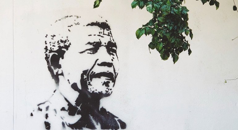 Legado de Nelson Mandela inspira músicos moçambicanos em novas composições