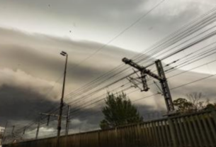 Defesa Civil emite alerta para chuva intensa e ventos fortes em Porto Alegre