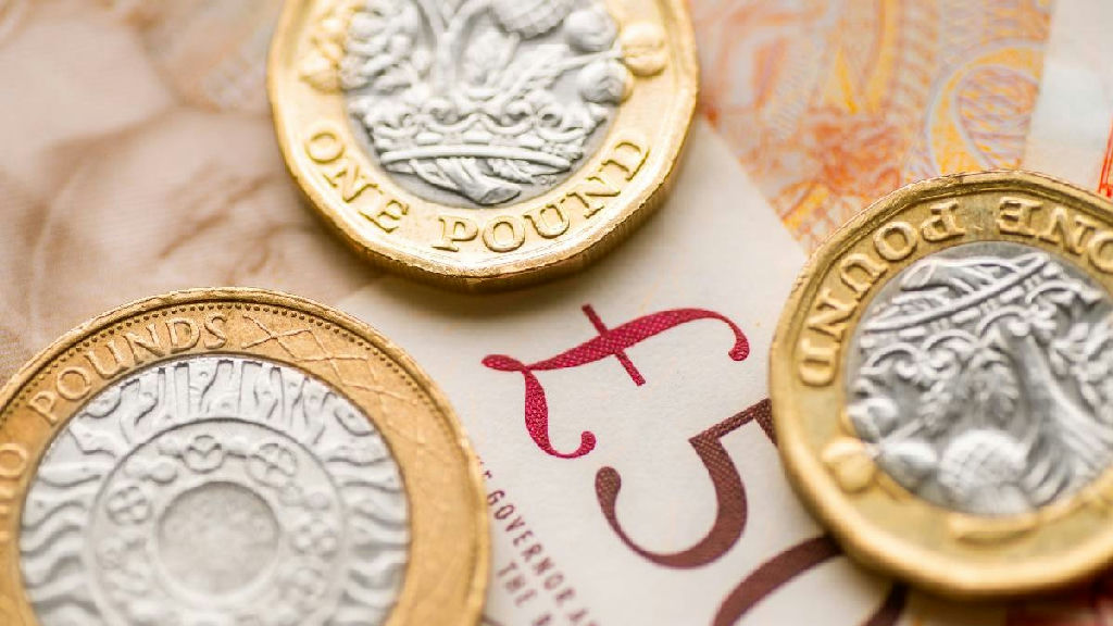 Libra esterlina recua e juros de títulos britânicos sobem após posse de Andy Burnham
