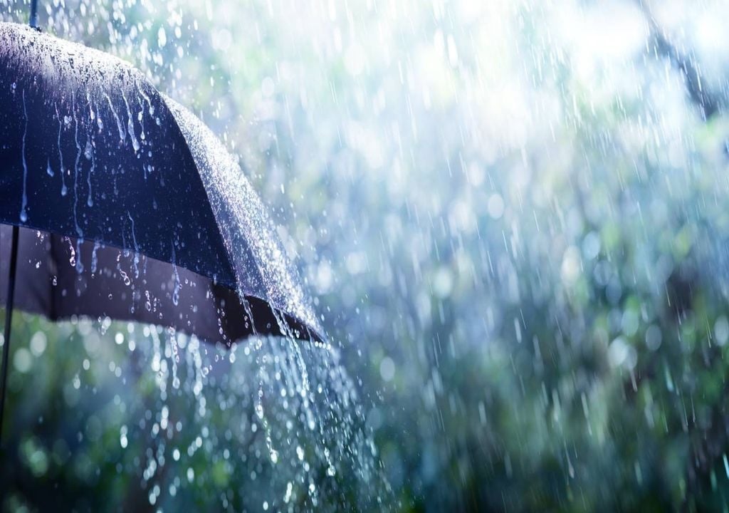 Frente fria mantém alerta de temporais e chuva intensa no Sul do Brasil