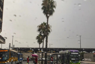 Chuva intensa em Porto Alegre supera 100mm e mantém equipes da Defesa Civil em alerta