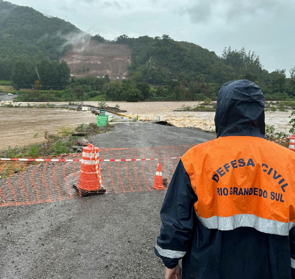 Defesa Civil emite alerta severo de chuva intensa para 37 municípios gaúchos