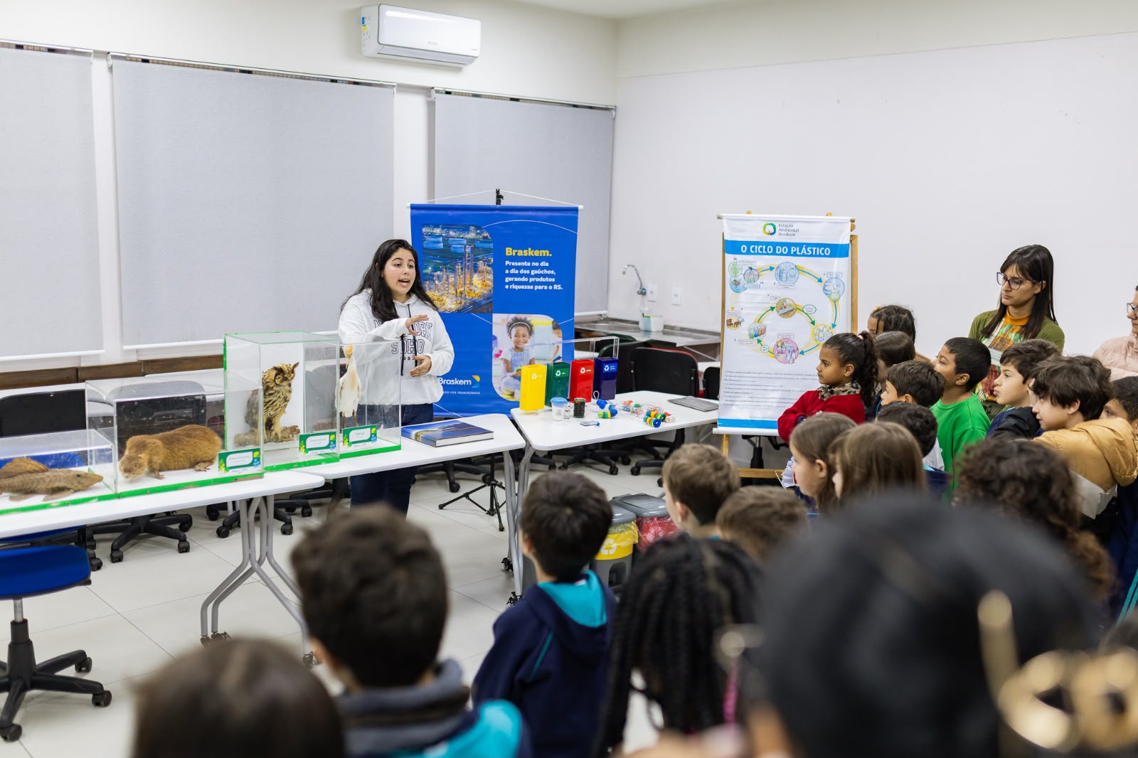 Estudantes da EMEF Assis Brasil participam de ação de educação ambiental promovida em parceria com a Braskem