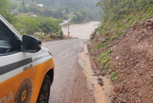 Bloqueios em 19 rodovias do Rio Grande do Sul afetam o trânsito nesta terça-feira
