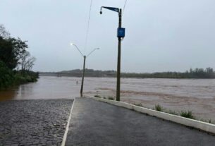 Rio Taquari ultrapassa cota de inundação e coloca sete cidades do Vale em alerta máximo