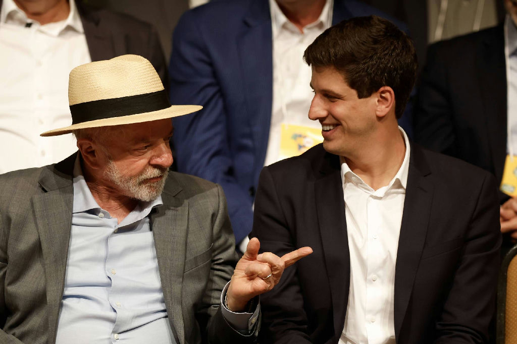João Campos busca apoio de Lula para reverter vantagem de Raquel Lyra em Pernambuco