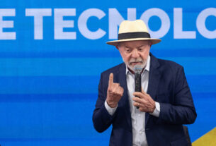 Lula ironiza Milei após ataques do presidente argentino em convenção do PL