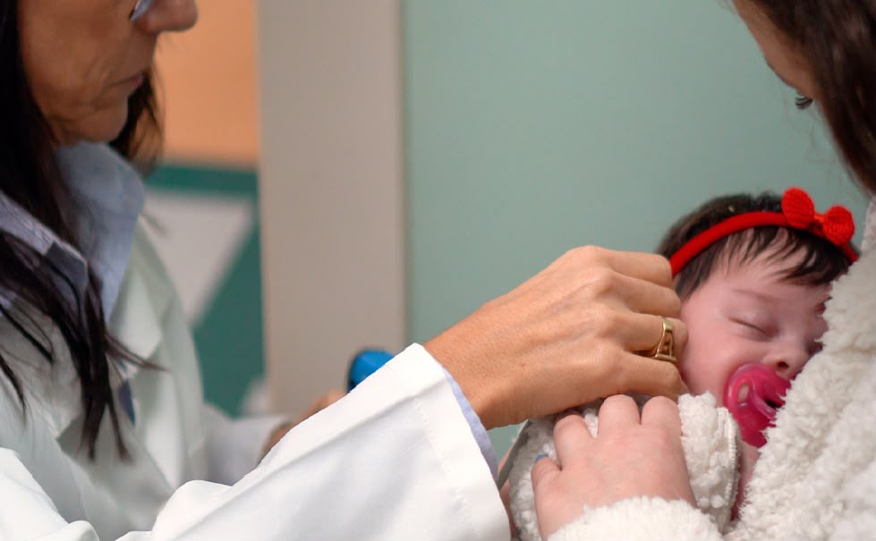 Mutirão do Teste da Orelhinha atende 600 bebês neste fim de semana no Hospital Universitário