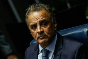 PSDB de Minas Gerais realiza convenção sem definição sobre candidatura de Aécio Neves