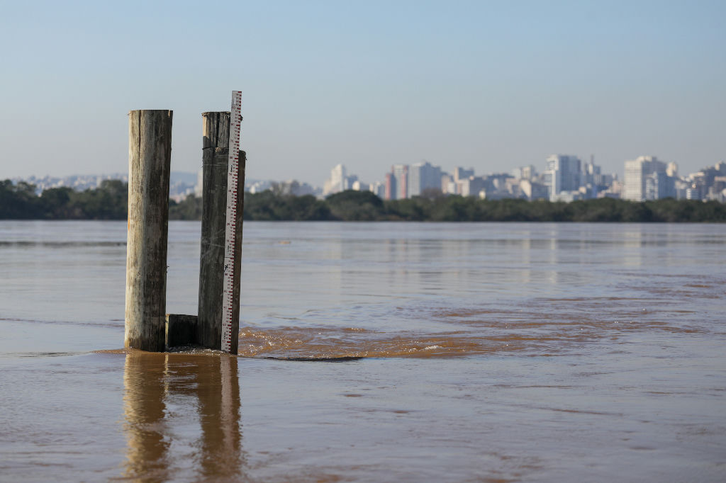 Rio Grande do Sul mantém dez estações de monitoramento acima da cota de inundação