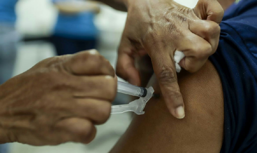 São Paulo inicia campanha de multivacinação para atualizar cadernetas em todo o estado