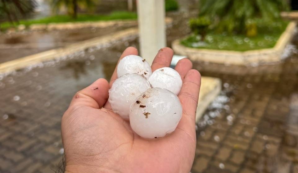 Temporal de granizo causa destruição em Santo Antônio das Missões e Bossoroca