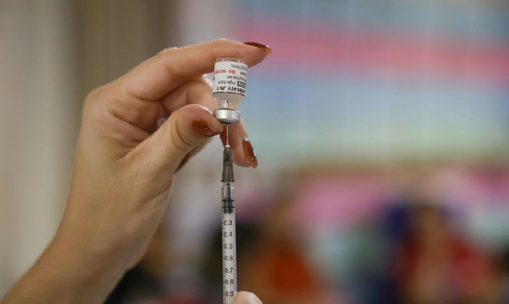Vacinação contra HPV reduz quase pela metade a prevalência do vírus em jovens brasileiros