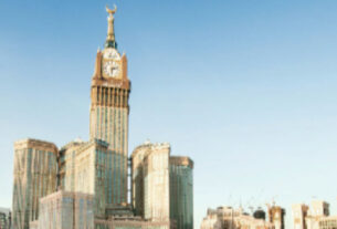 A engenharia monumental da Makkah Royal Clock Tower e o desafio de construir em Meca