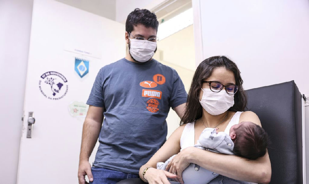 Agosto Dourado reforça a importância da amamentação como base para a saúde infantil
