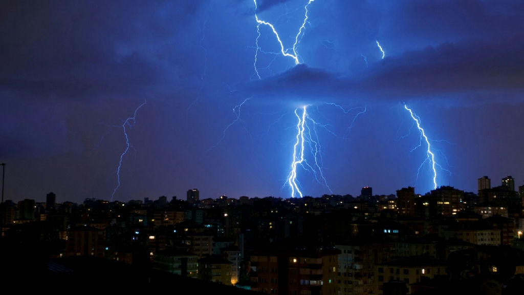 Alerta meteorológico aponta tempestades com ventos de 90 km/h no Rio Grande do Sul