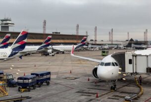 Anvisa atualiza regras de segurança sanitária para aviões e aeroportos