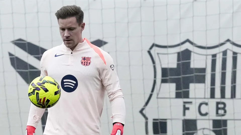 Barcelona oficializa empréstimo de Marc-andré ter Stegen ao Ajax