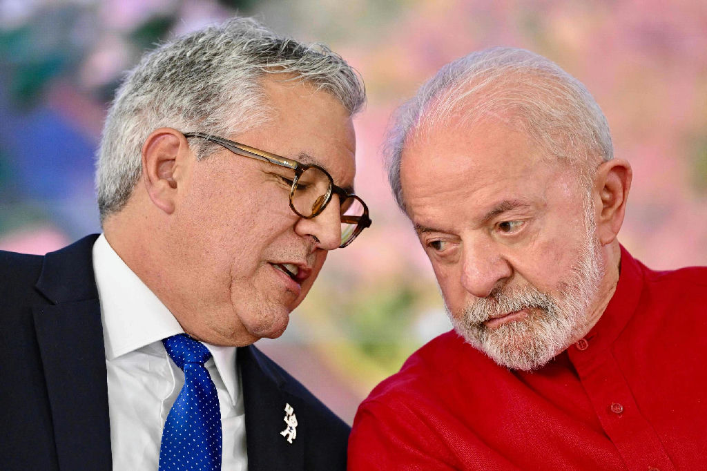 Campanha de Lula prepara pacote de medidas focado na saúde e bem-estar de idosos