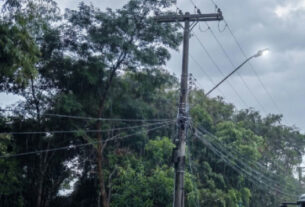 Cerca de 26 mil clientes seguem sem luz no Rio Grande do Sul após temporais