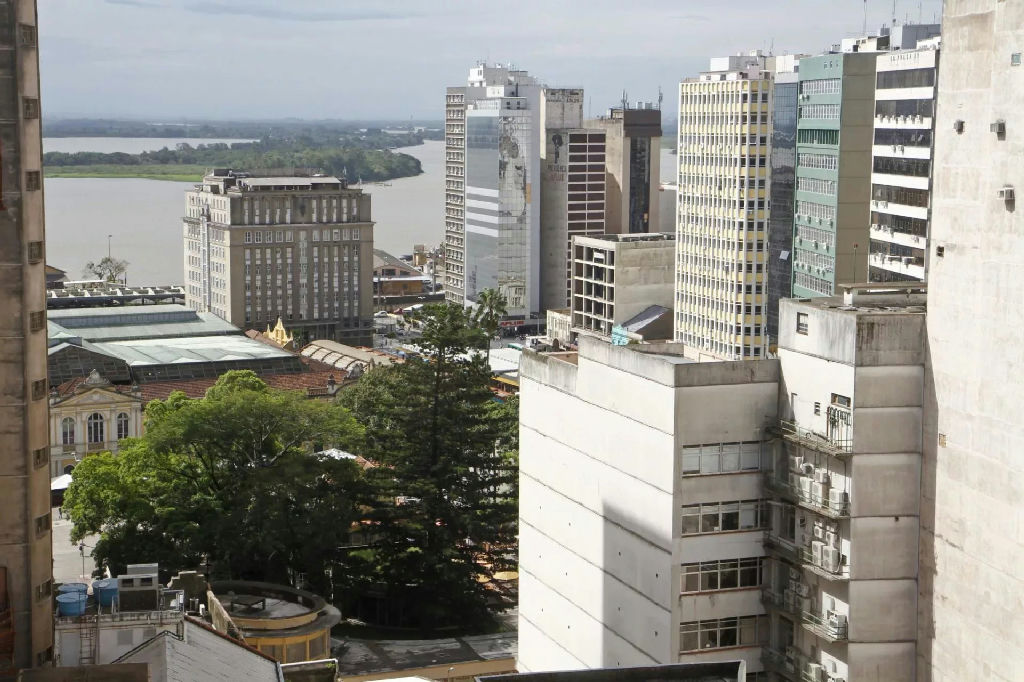 Ciclone mantém alerta para ventos fortes no Rio Grande do Sul nesta sexta-feira