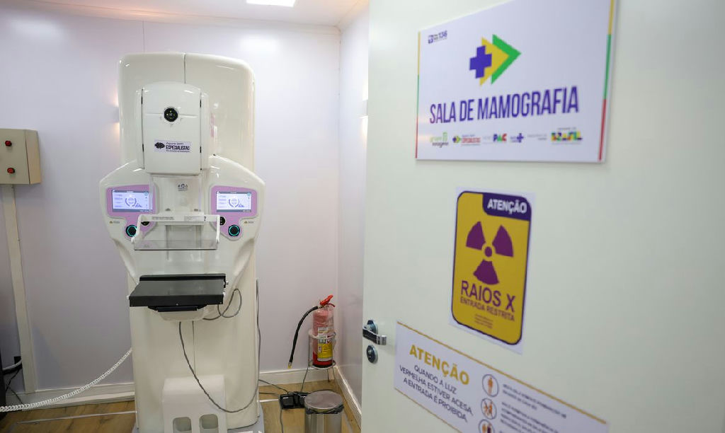 Cirurgias plásticas mamárias no SUS registram alta de 54% em uma década