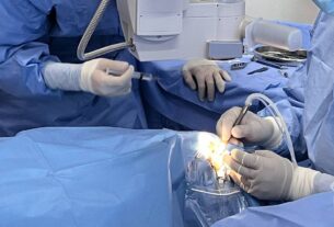Como a ciência avalia as técnicas disponíveis e opções de lentes para tratar catarata