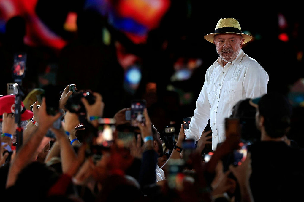 Discurso de Lula na convenção do PT contém imprecisões sobre FAB e políticas públicas