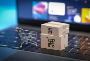 E-commerce brasileiro atinge faturamento recorde de R$ 295,6 bilhões