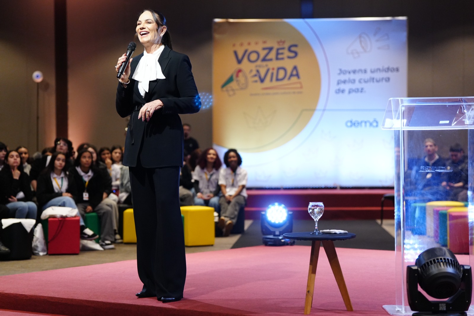 Fórum mobiliza 600 jovens para promover cultura de respeito às mulheres