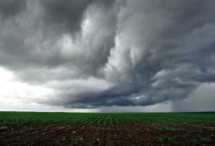 Frente fria traz alerta de temporais e granizo para o Rio Grande do Sul nesta terça-feira