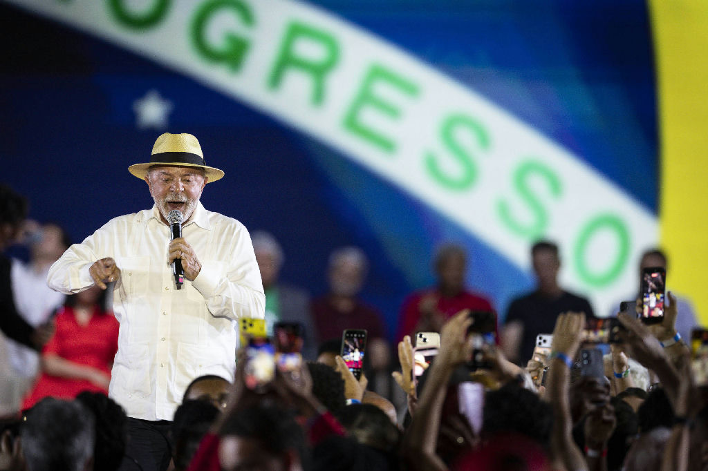 Governo Lula prepara programa com foco na manutenção do arcabouço fiscal