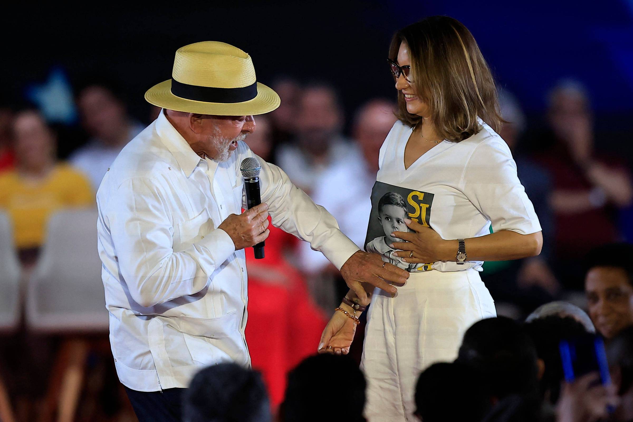 Legado e sucessão: os desafios de Lula no discurso de convenção do PT