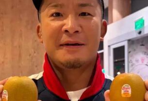 Lutador japonês leva 'golpe da fruta' e paga R$ 95 por dois kiwis em SP