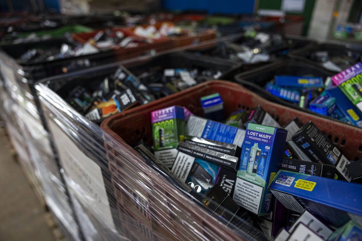 Na onda dos vapes, geração Z fuma mais e pode pressionar gastos com saúde nas próximas décadas