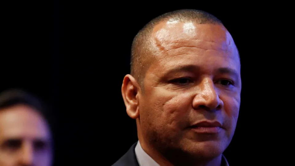 Neymar pai afasta aposentadoria definitiva do filho na seleção brasileira