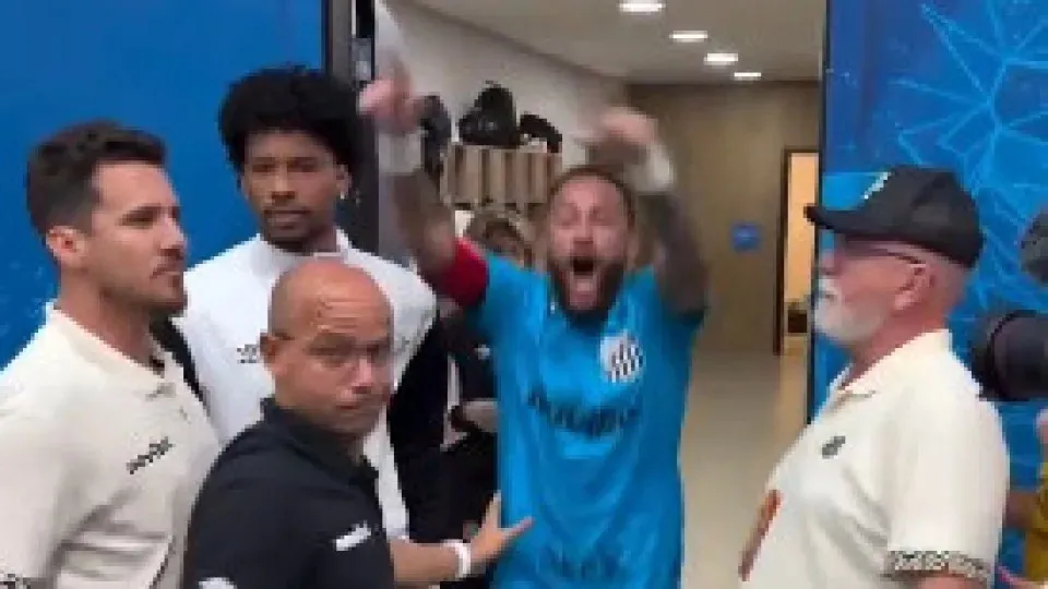 Neymar se envolve em confusão com dirigentes do Remo após classificação do Santos