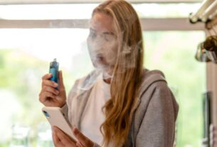 O alerta de médicos sobre o risco de cigarros eletrônicos para crianças e jovens