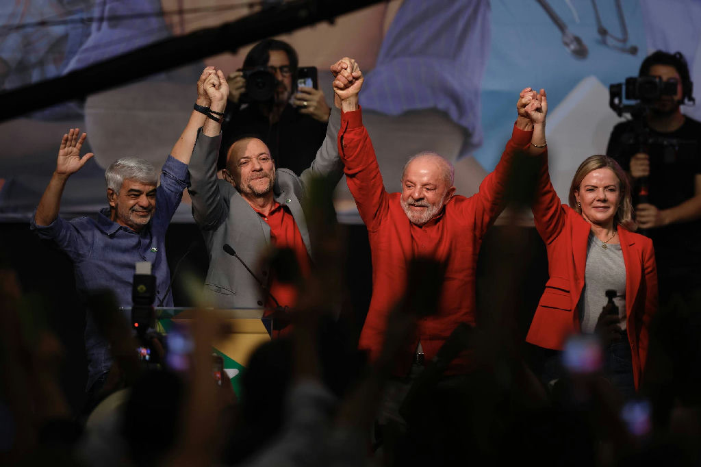 Soberania nacional vira eixo central do programa de governo de Lula para 2026