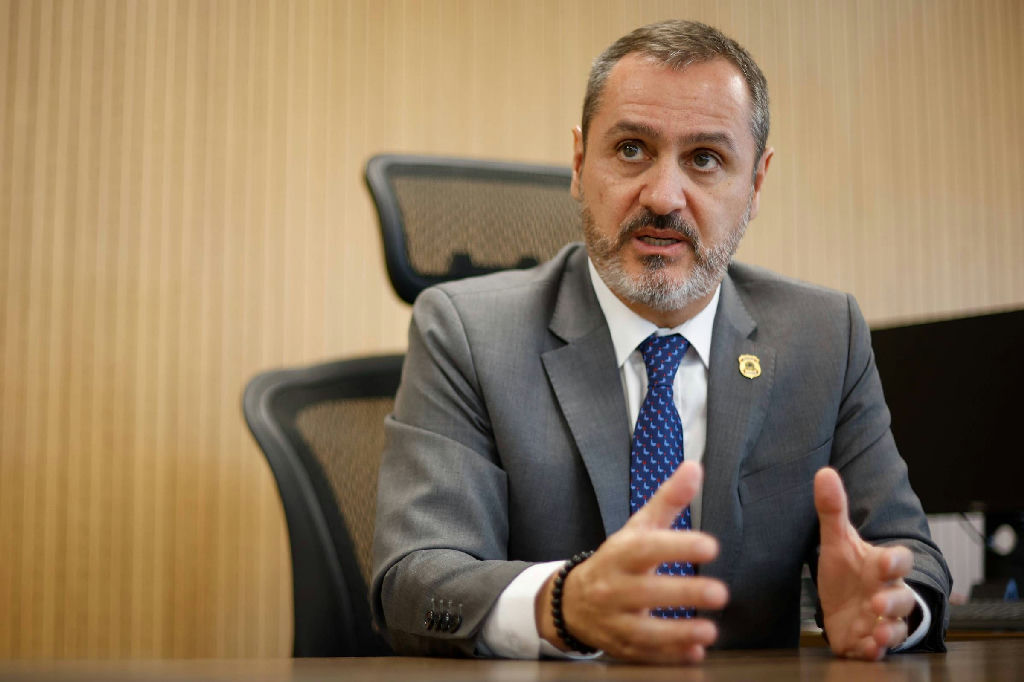 Superintendentes da Polícia Federal saem em defesa da direção após atritos com ministro do STF
