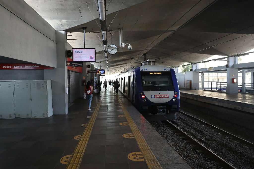 Trensurb normaliza circulação após danos causados por temporal na região metropolitana