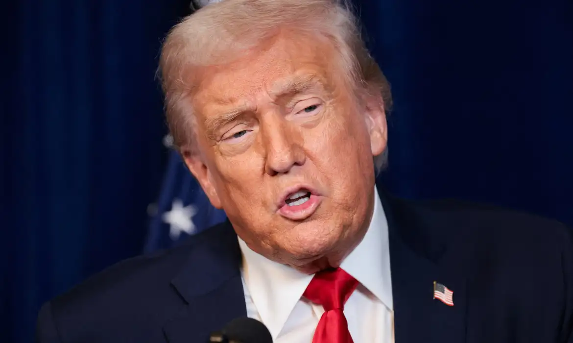 Trump limita direito à cidadania por nascimento nos EUA após revés judicial