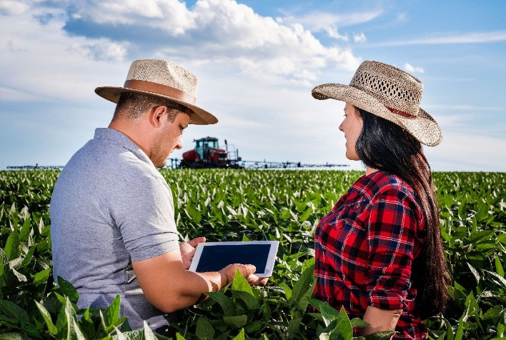 A revolução digital no campo: como a tecnologia redefine o trabalho no agronegócio