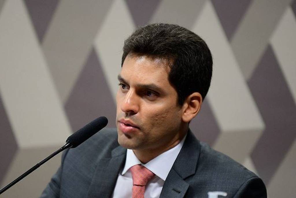 Advogado do vice-governador do DF recebe R$ 3 milhões de banqueiro