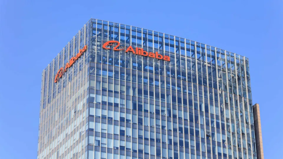 Alibaba investe em novos chips e prepara modelo de IA com 10 trilhões de parâmetros