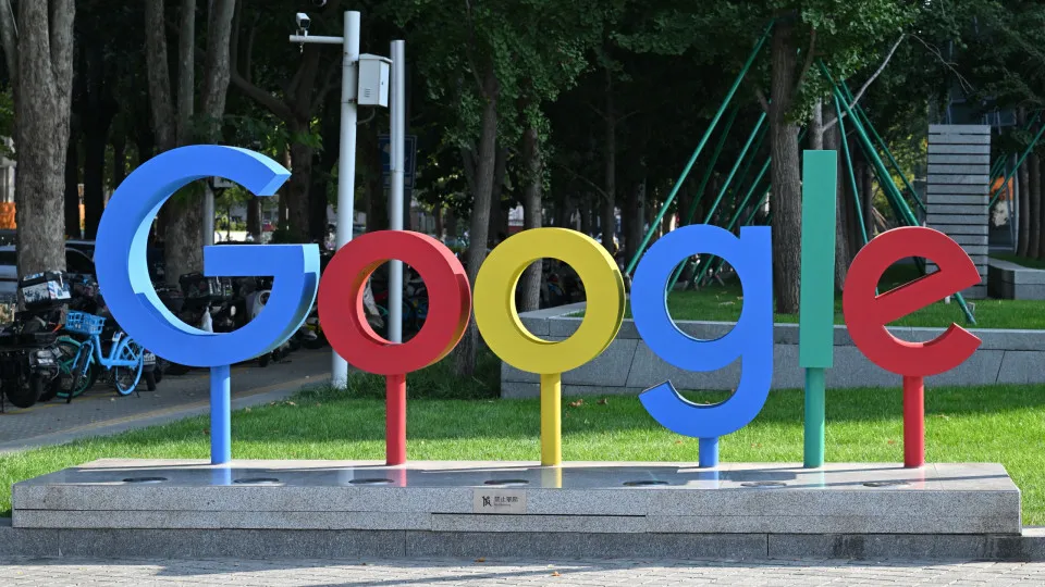 Alphabet contesta na justiça exigências da União Europeia sobre inteligência artificial
